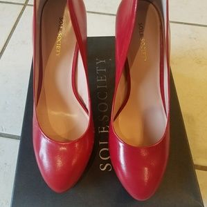 NEW Sole Society Pumps